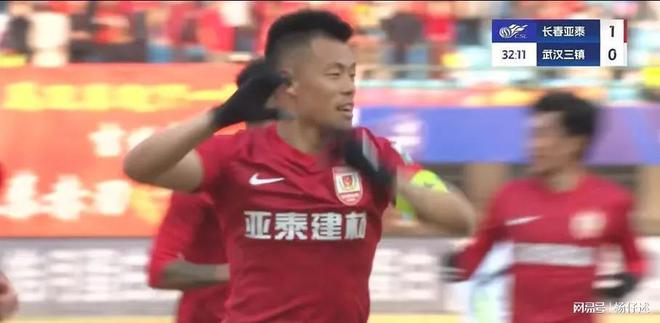 关于苏宁客场惨败，升班马取得关键胜利的信息